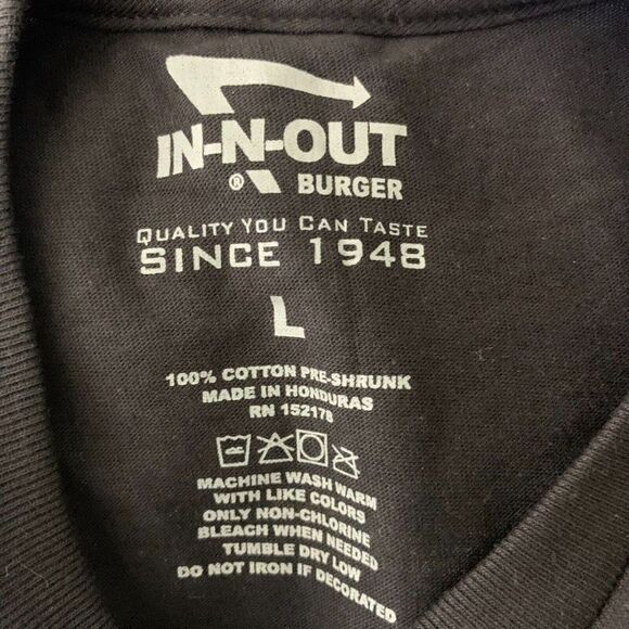 In N Out Burger Crewneck T Shirt L Black Hot Rod Graphic Short Sleeve Nevada - Picture 8 of 8